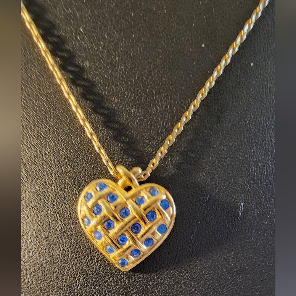 Avon Goldtone Heart Necklace with Sapphire Blue Crystals Vtg